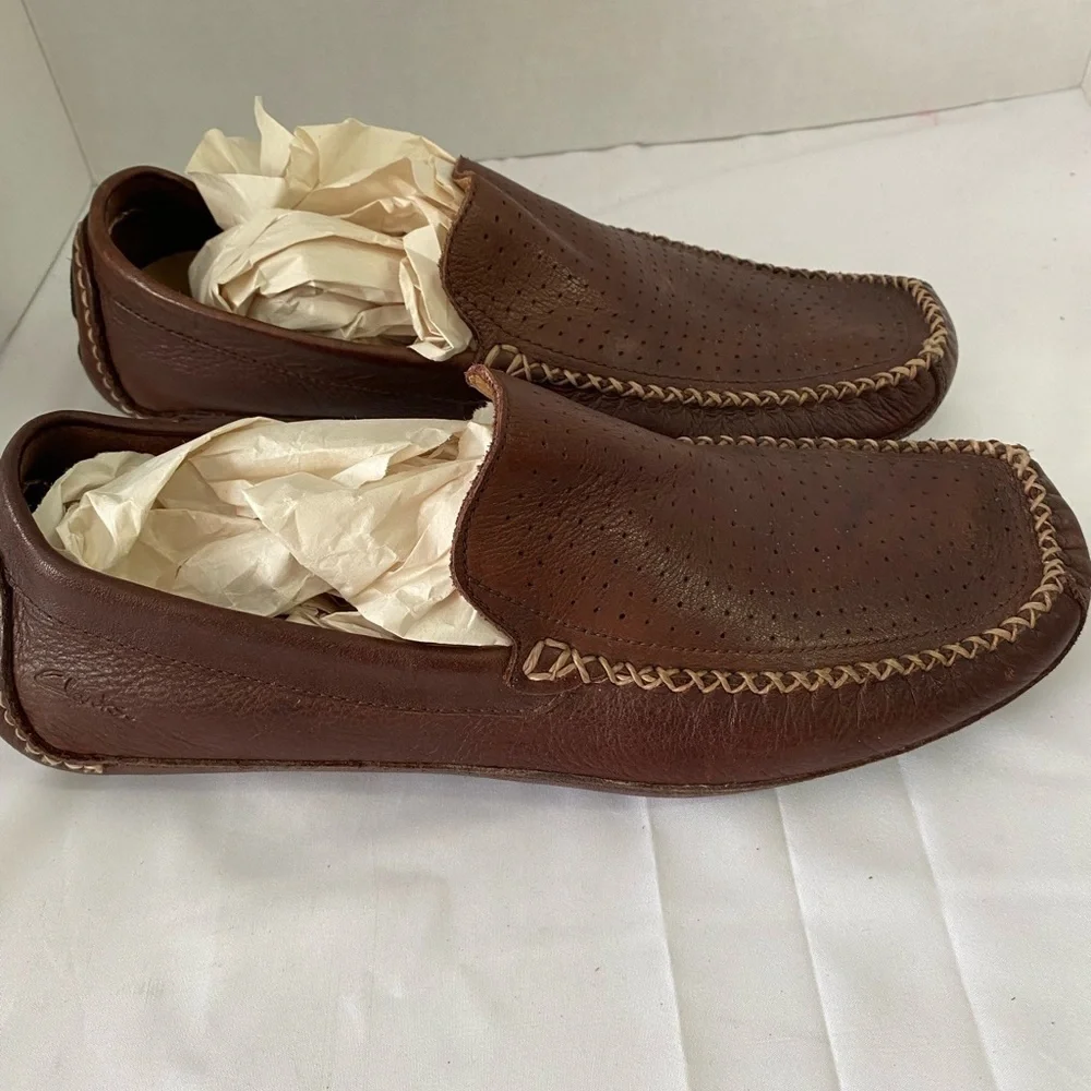 Clarks Loafers size 9M (FF)